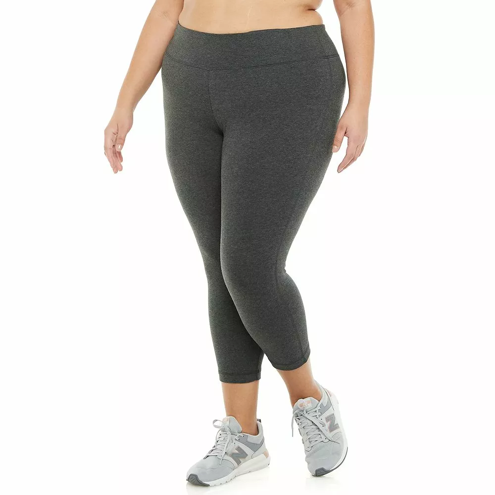 Plus Size Tek Gear® Essential High-Waisted Capri Leggings 6 Plus Size Tek Gear® Essential High-Waisted Capri Leggings - Image 6