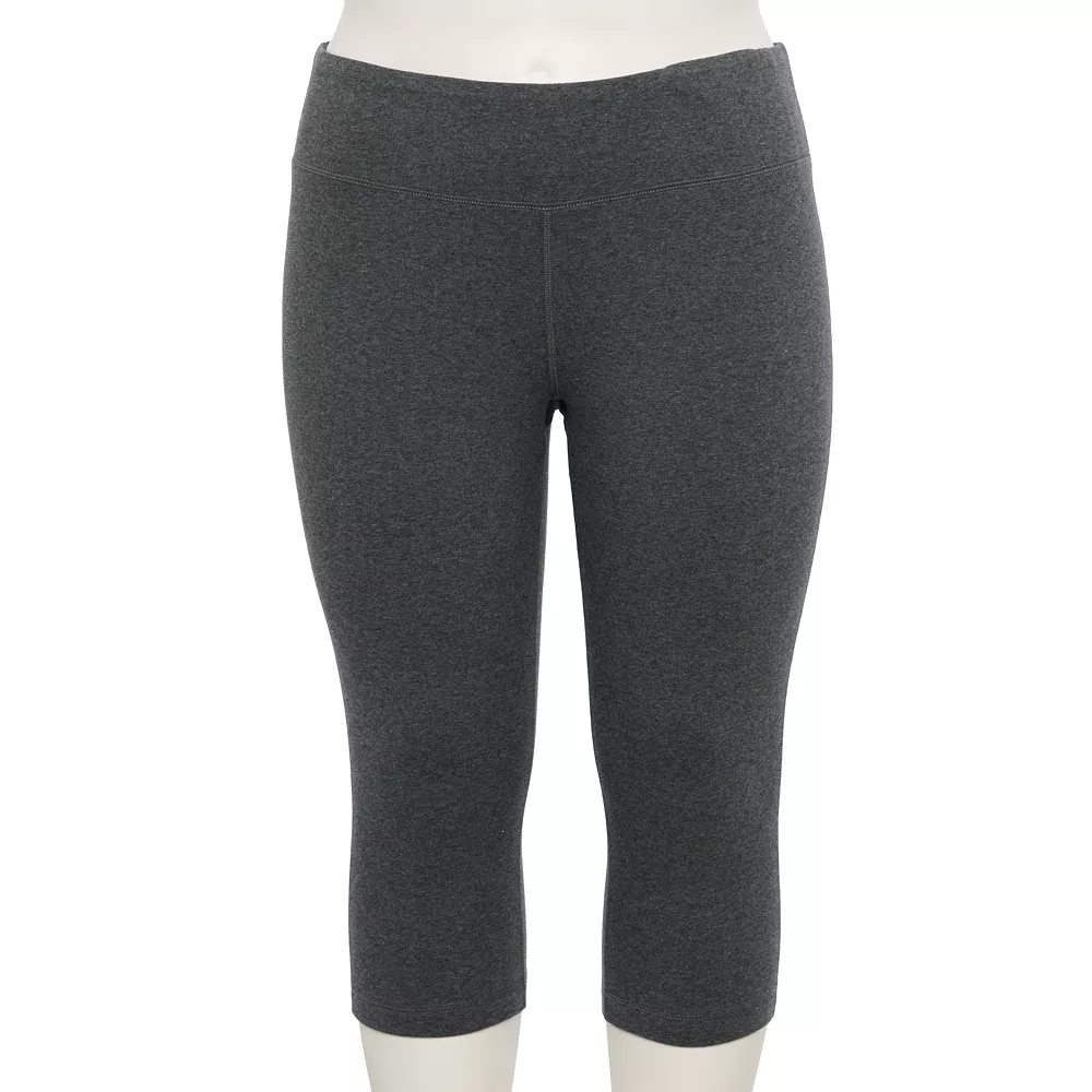 Women's Tek Gear® High-Waisted Skimmer Capri Leggings 3 Women's Tek Gear® High-Waisted Skimmer Capri Leggings - Image 3